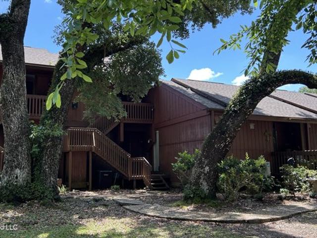 Condo for sale in Diamondhead, Mississippi