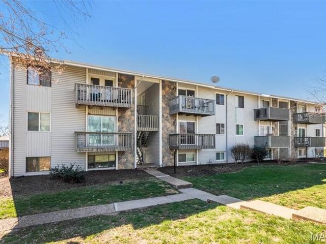 Condo for sale in Lake Saint Louis, Missouri