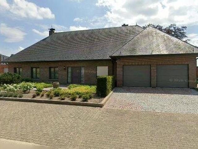 Bureau vente à Meerhout, Antwerpen
