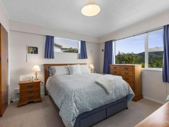 House for sale in Days Bay, Wellington