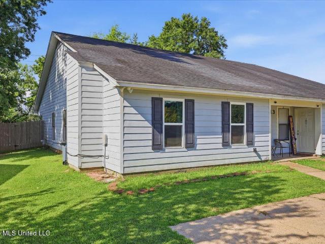 Townhouse for sale in Clinton, Mississippi