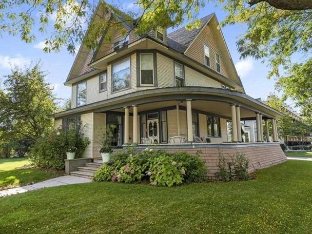 House for sale in Charlevoix, Michigan