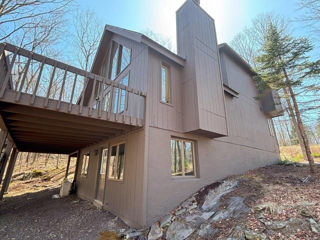 House for sale in Newfoundland, Pennsylvania