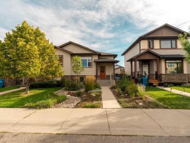 House for sale in Sunridge, Lethbridge