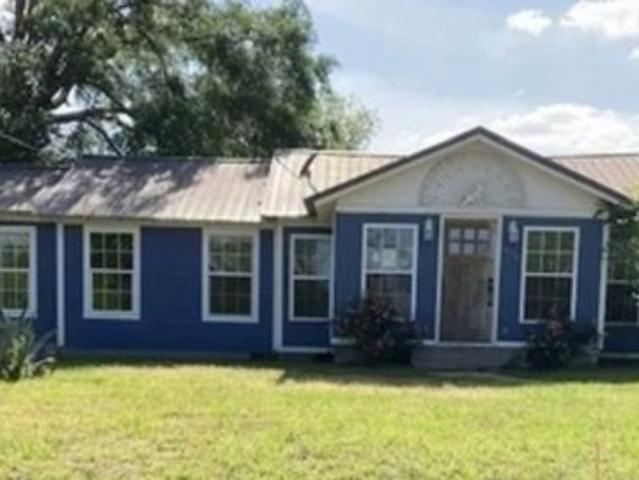 House for sale in Glenwood, Georgia