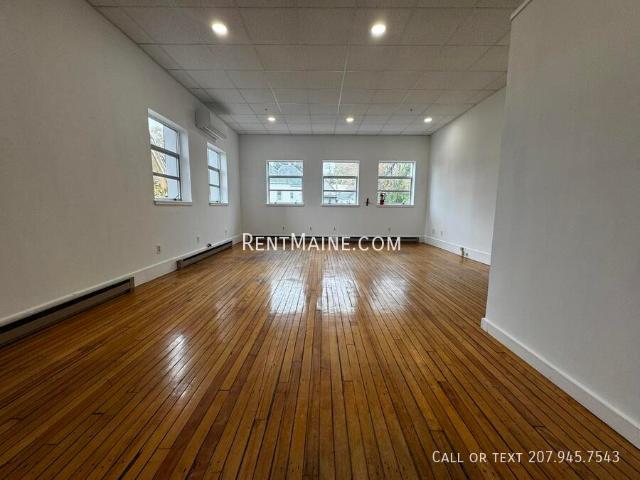 Commercial for rent in Pittsfield, Maine
