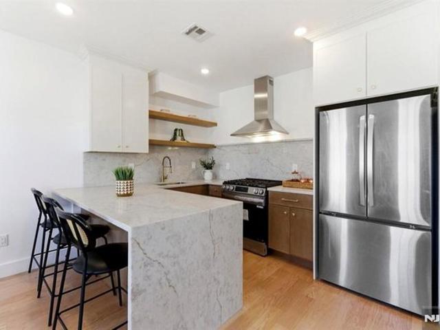 Condo for sale in Hudson, New Jersey