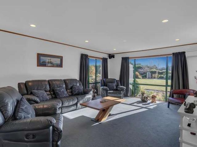House for sale in Mandeville North, Canterbury