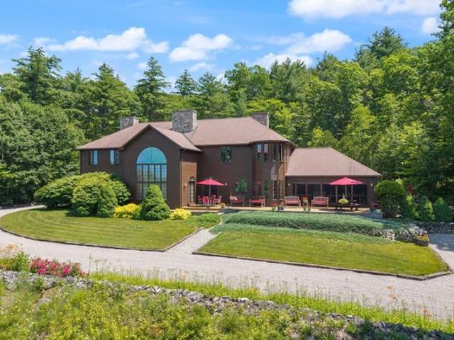 House for sale in Maine