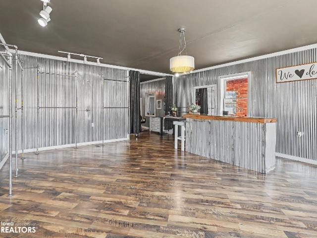 Commercial for sale in Mahaska, Iowa