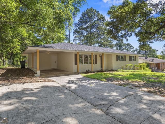 House for sale in Kathleen, Georgia