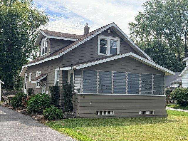 House for sale in Village of North Syracuse, City of Syracuse