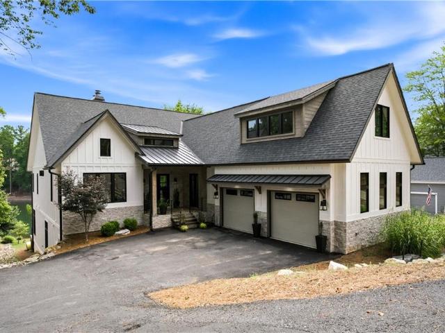House for sale in Waleska, Georgia