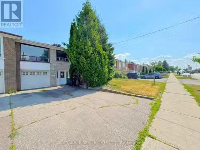 House for sale in Woburn, Ontario