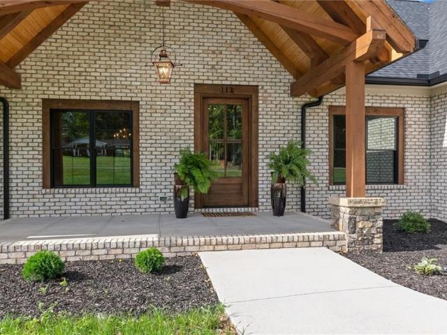 House for sale in Mount Airy, Surry County