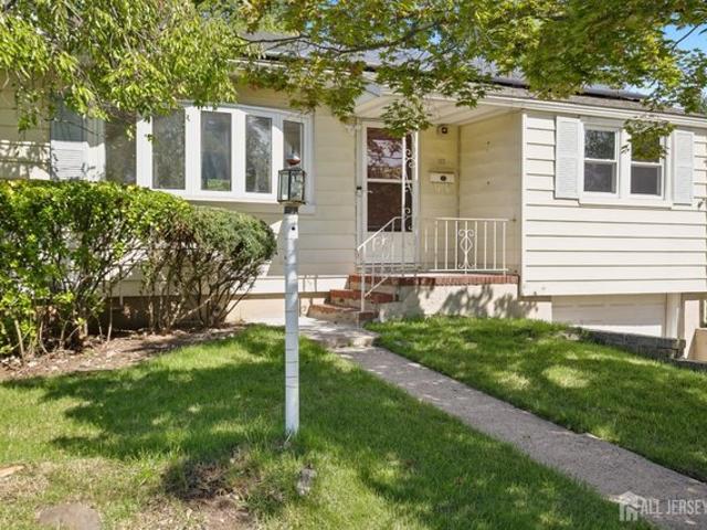 House for sale in Edison, Middlesex County