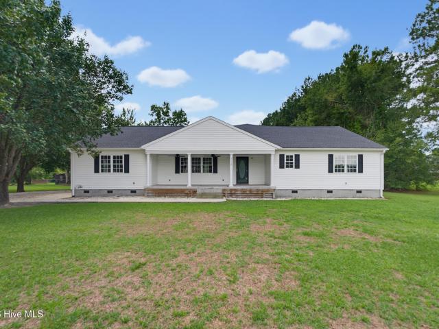 House for sale in Hallsboro, North Carolina
