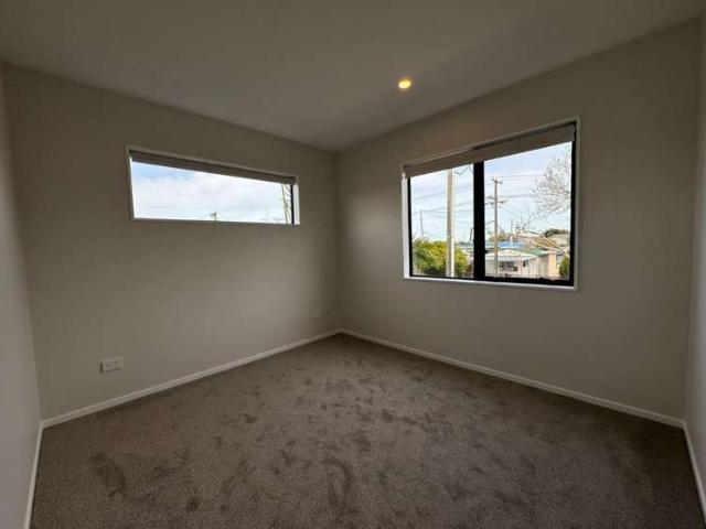 Townhouse for rent in Auckland, Oroua County