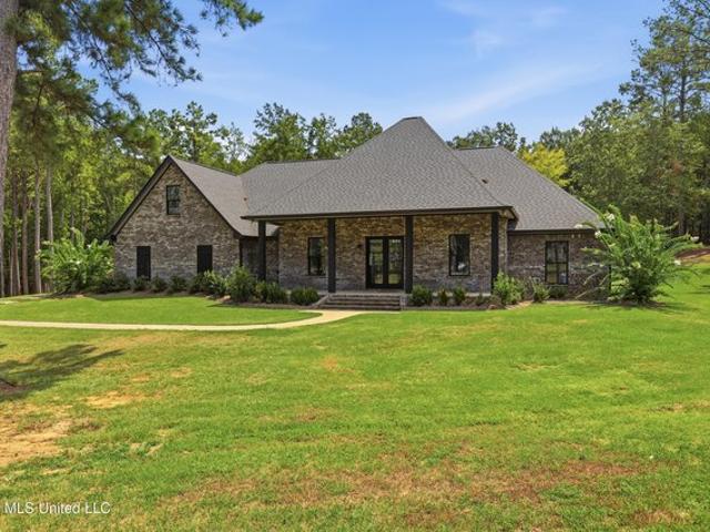 House for sale in Flora, Mississippi