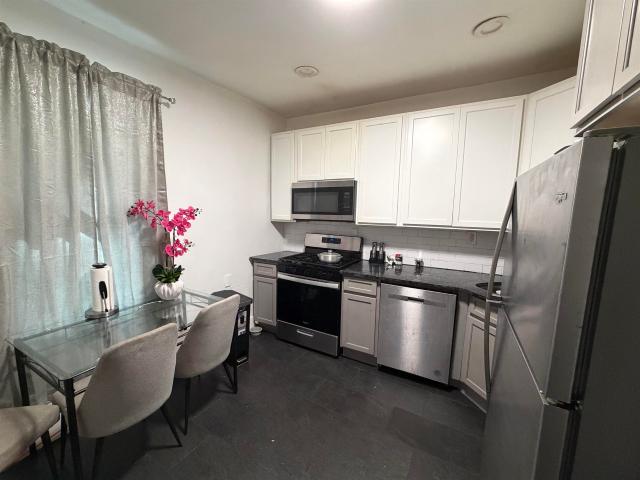 House for sale in Hudson, New Jersey