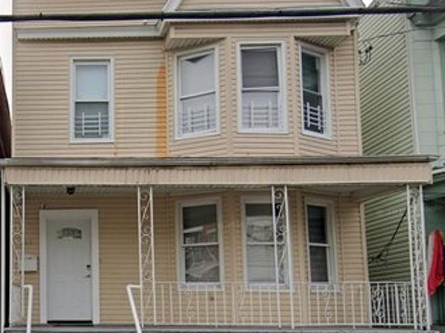 House for sale in Hudson, New Jersey