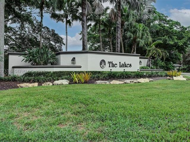 House for sale in Weston, Florida