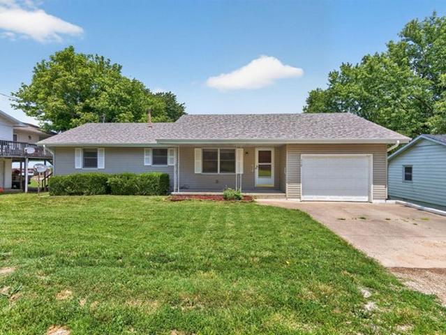 House for sale in Stone, Missouri
