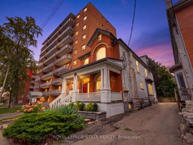 House for sale in Ancaster, Ontario