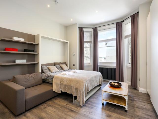 Studio for rent in Kilburn, Greater London
