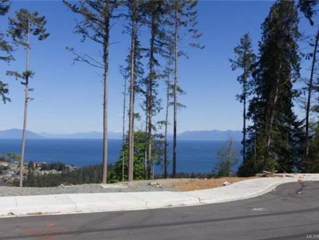 Land for sale in Hammond Bay, Nanaimo