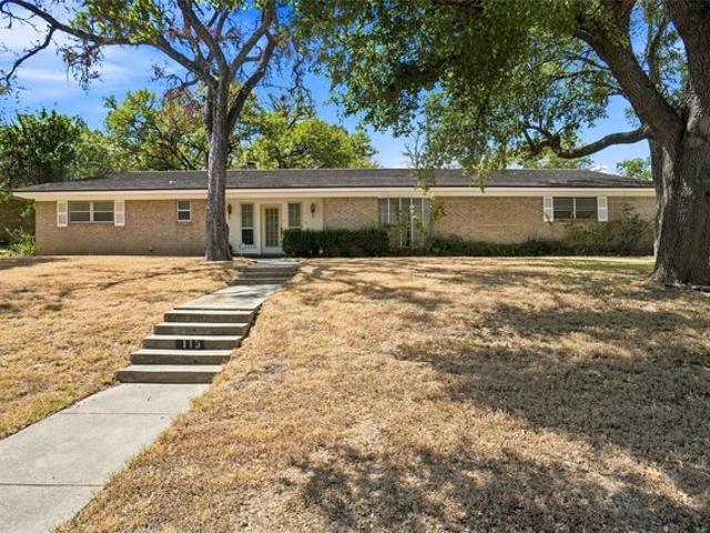 House for sale in Azle, Texas