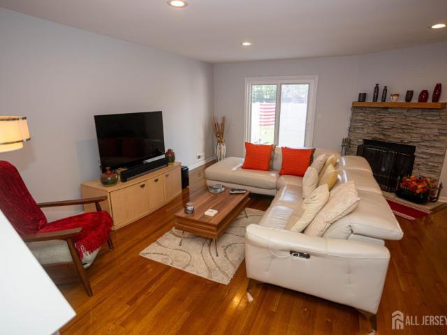 Townhouse for sale in La Mer, Sayreville