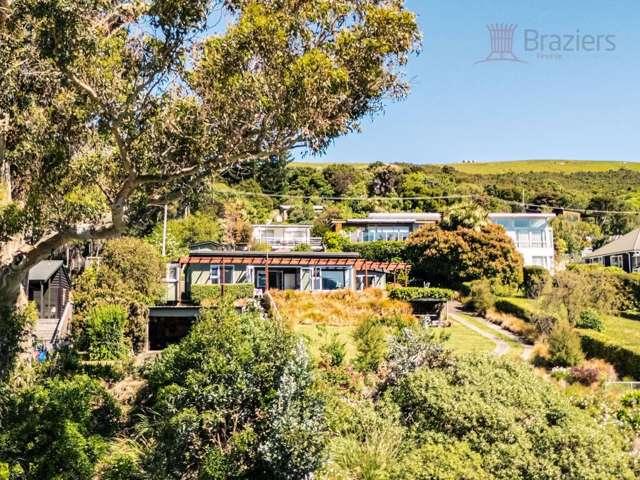 House for sale in Little Akaloa, Canterbury
