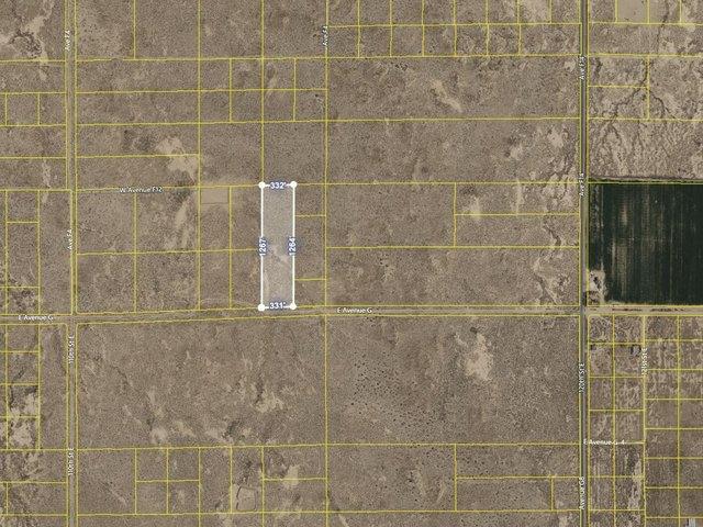 Land for sale in Lancaster, California