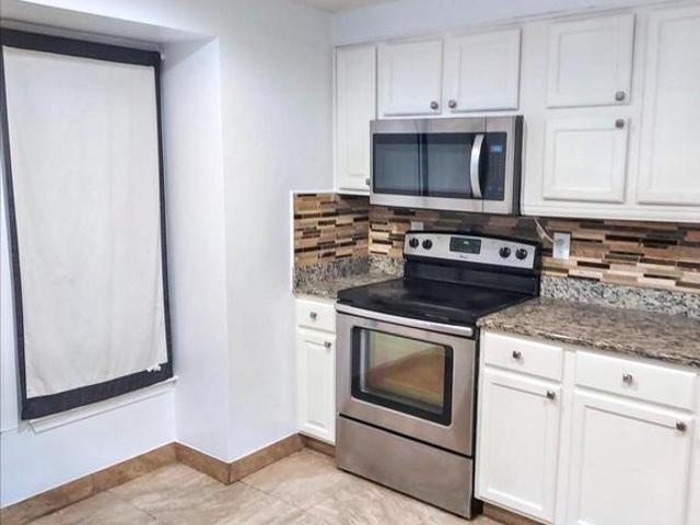 Townhouse for sale in Germantown
