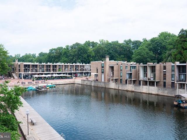 Condo for sale in Virginia