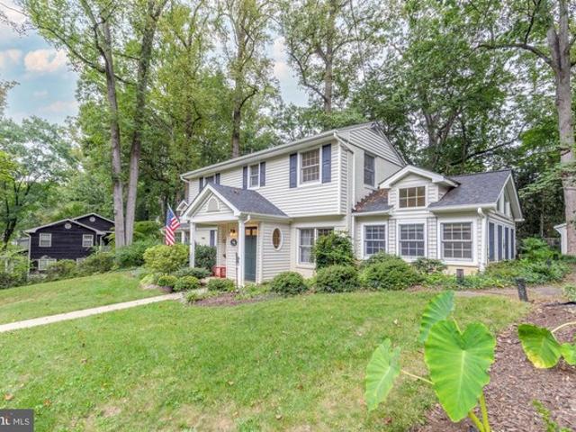 House for sale in Garrett Park