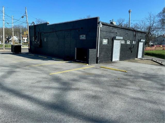 Commercial for sale in Summit, Ohio