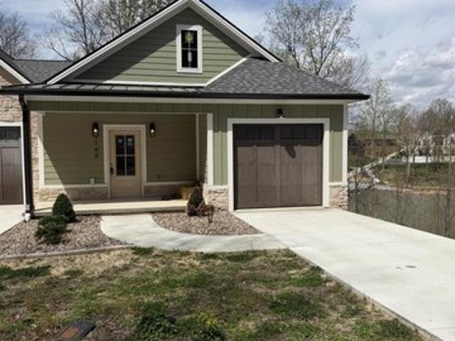 Townhouse for sale in Grand Rivers, Kentucky
