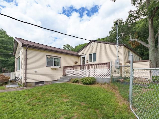 House for sale in Oakland, Rhode Island