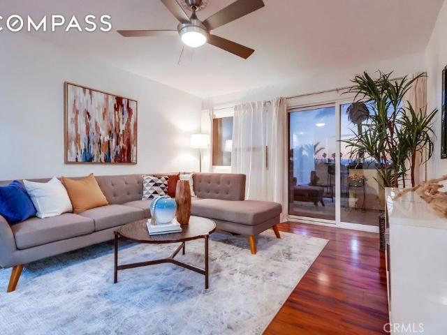 Townhouse for sale in Long Beach