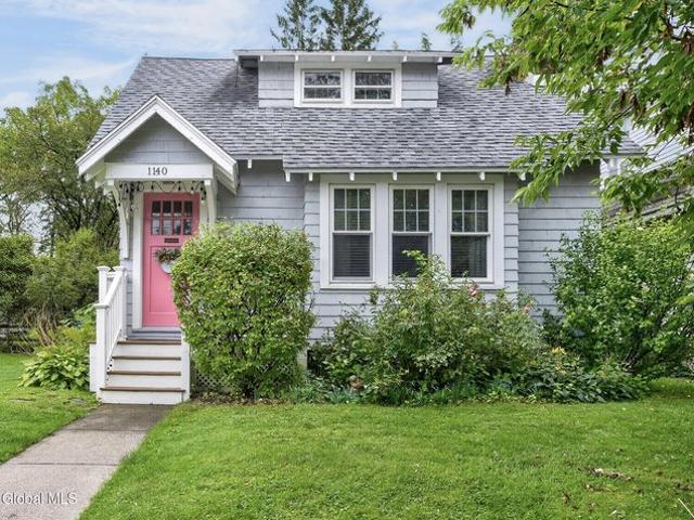 House for sale in Old Niskayuna, Town of Niskayuna
