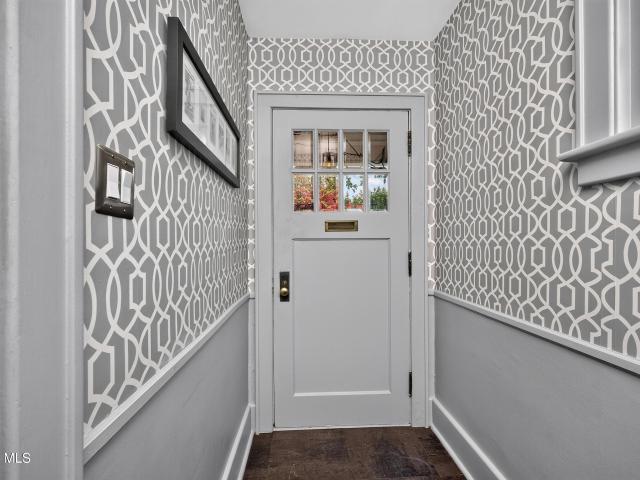 House for sale in Old Niskayuna, Town of Niskayuna