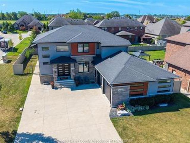 House for sale in Lakeshore, Ontario