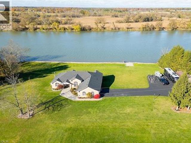 House for sale in Ontario