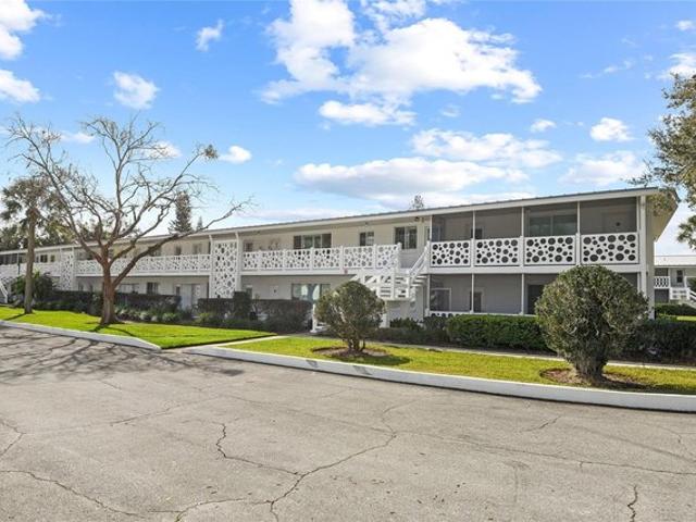 Condo for sale in Maitland, Florida