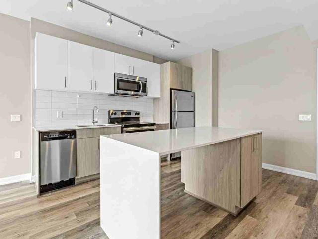 Apartment for rent in Hintonburg Shopping Area, Ottawa