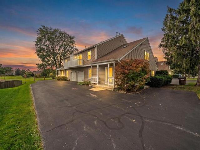 Condo for sale in Huntley, McHenry County