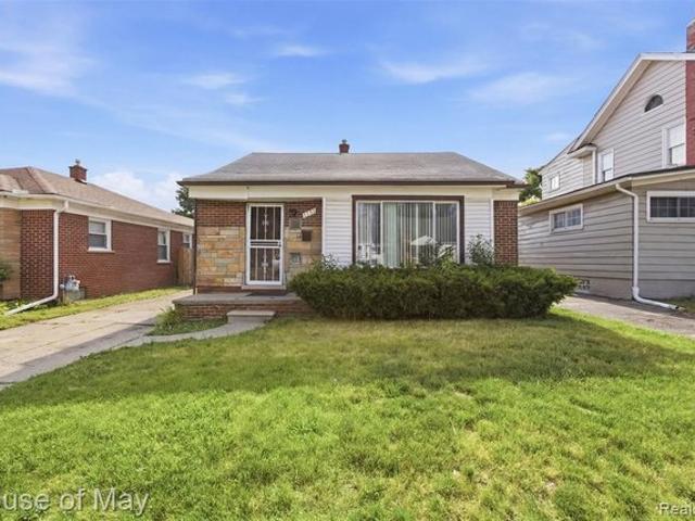 House for sale in Redford, Redford Township
