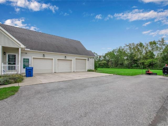 House for sale in Cowlesville, New York